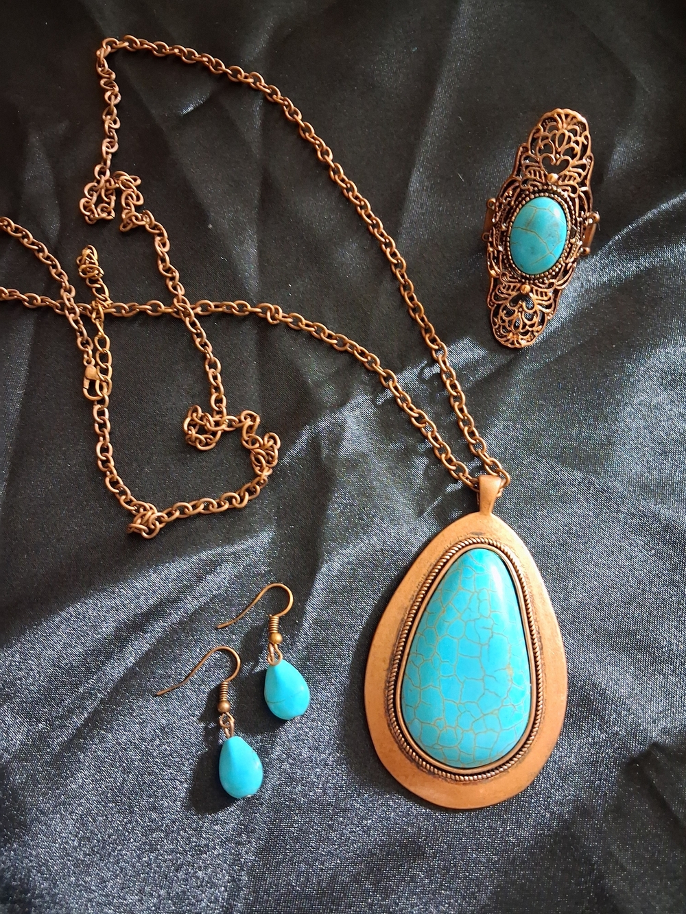 Turquoise Teardrop Pendant Necklace Set